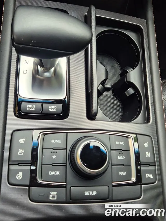 Genesis G80 2019 thumb 9