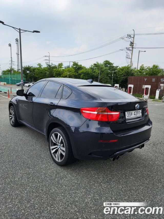 BMW X6M 2010 thumb 2