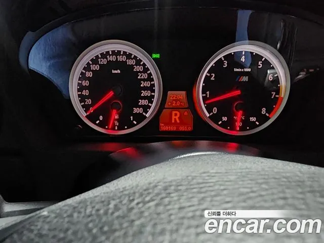 BMW X6M 2010 thumb 8