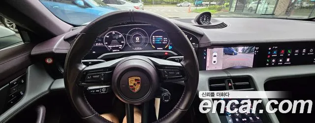 Porsche Taycan 2021 thumb 9
