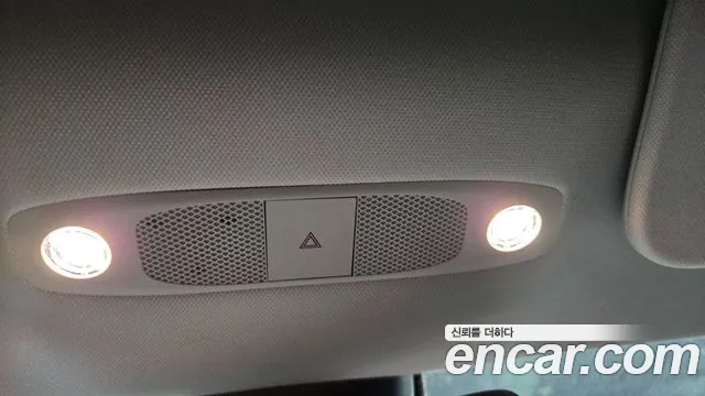 Tesla Model 3 2022 thumb 10