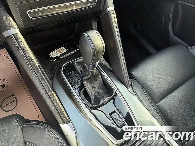 Renault-KoreaSamsung Koleos 2017 thumb 8
