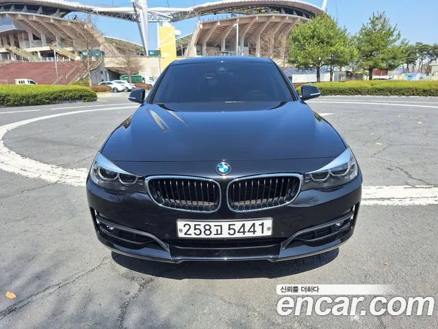 BMW Gran Turismo 2020 thumb 12