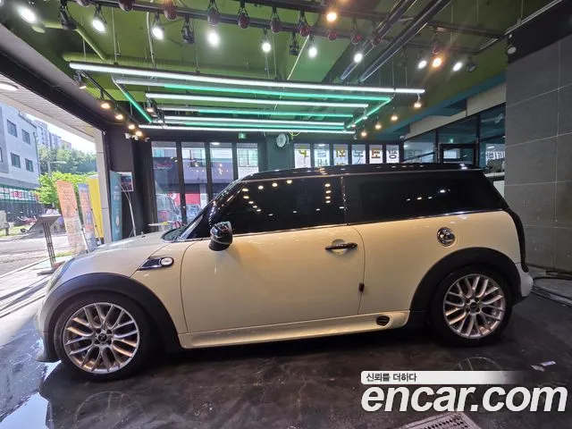MINI Clubman 2010 thumb 4