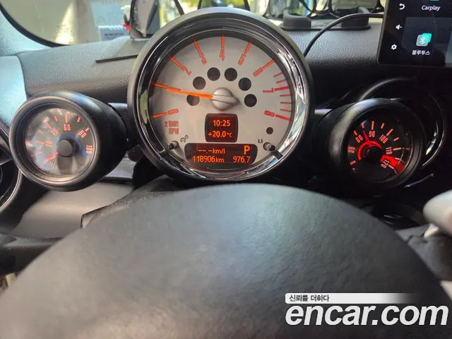 MINI Clubman 2010 thumb 8