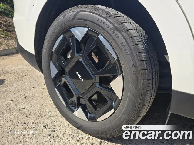 Kia Carnival 2024 thumb 5