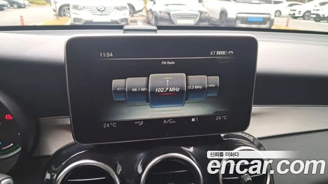 Mercedes-Benz GLC 2018 thumb 8