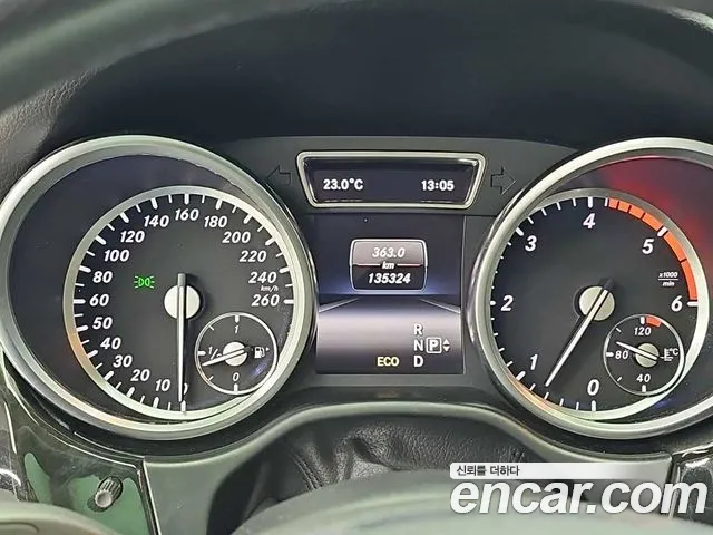 Mercedes-Benz M-class 2015 thumb 6