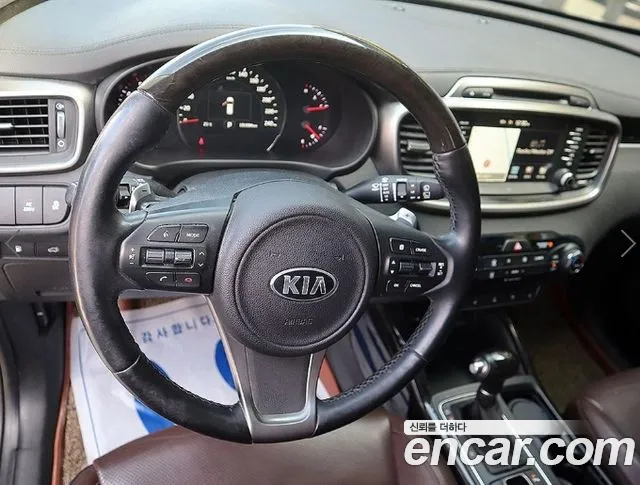 Kia Sorento 2016 thumb 9