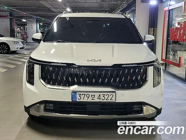 Kia Carnival 2024 thumb 3