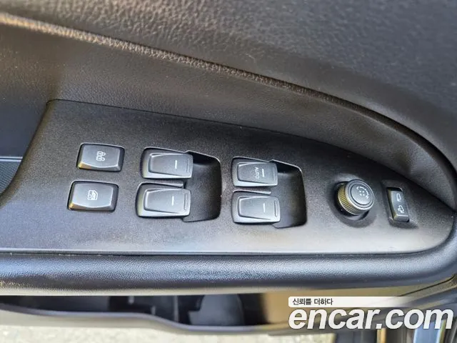 KG_Mobility_Ssangyong Rexton 2019 thumb 8