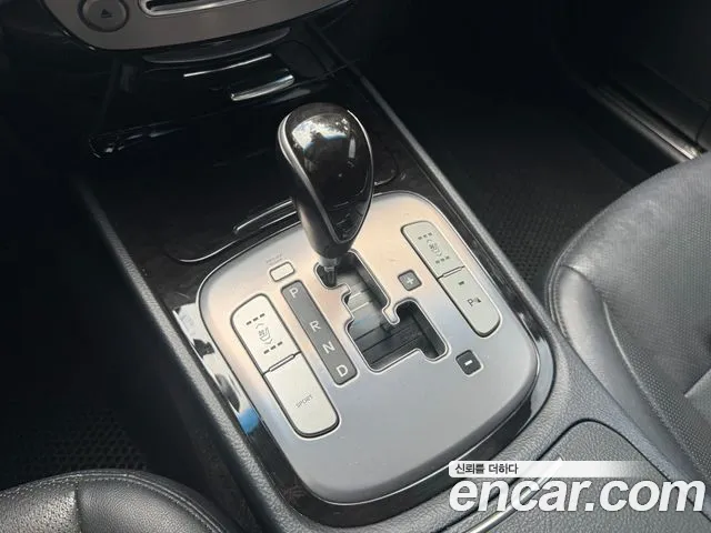 Hyundai Genesis 2013 thumb 9