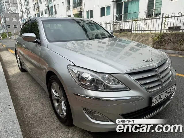 Hyundai Genesis 2013 thumb 11