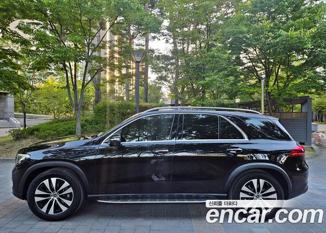 Mercedes-Benz GLE 2024 thumb 3