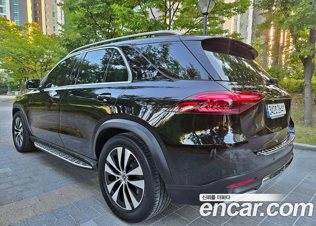 Mercedes-Benz GLE 2024 thumb 4