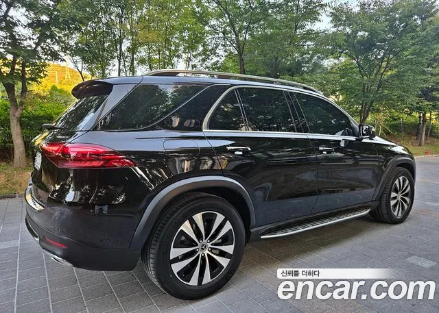 Mercedes-Benz GLE 2024 thumb 6