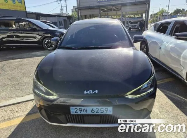 Kia EV6 2021 thumb 11