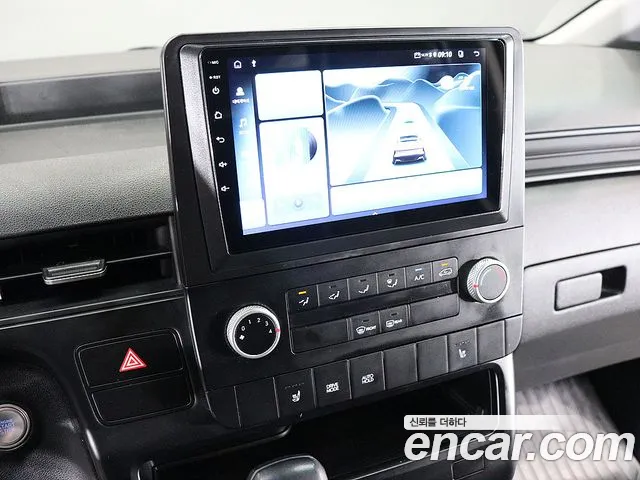 Hyundai Staria 2021 thumb 8