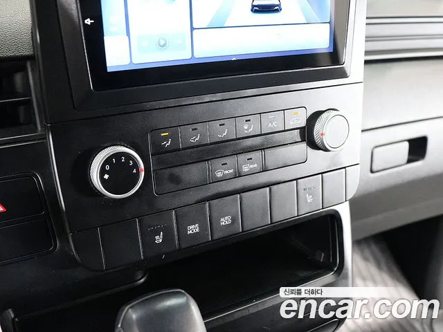 Hyundai Staria 2021 thumb 9