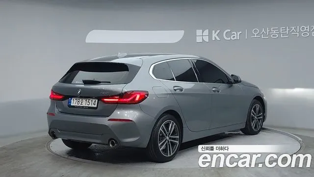 BMW 1-Series 2022 thumb 2