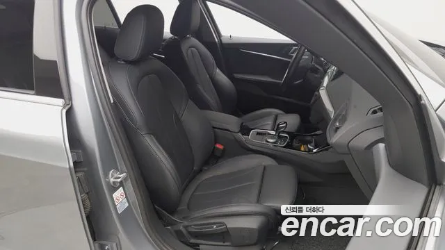 BMW 1-Series 2022 thumb 5