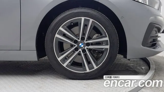 BMW 1-Series 2022 thumb 9