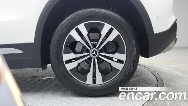Mercedes-Benz GLA 2021 thumb 4
