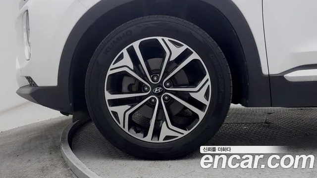 Hyundai Santa Fe 2020 thumb 3