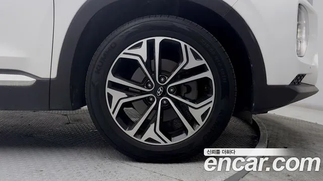 Hyundai Santa Fe 2020 thumb 5