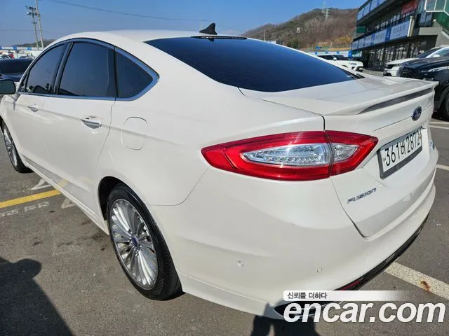 Ford Fusion 2013 thumb 6