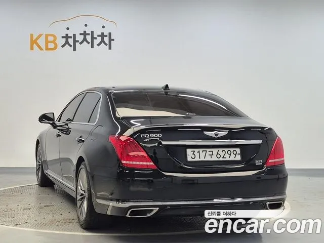 Genesis G90 2017 thumb 3