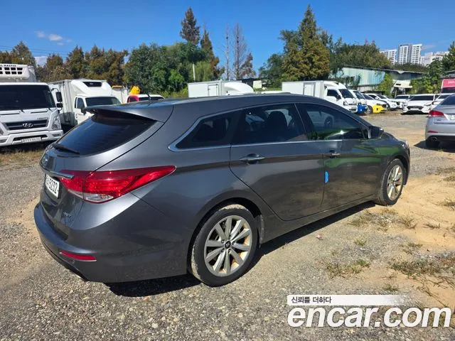 Hyundai i40 2013 thumb 5