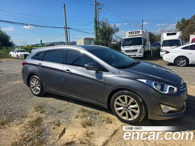 Hyundai i40 2013 thumb 6