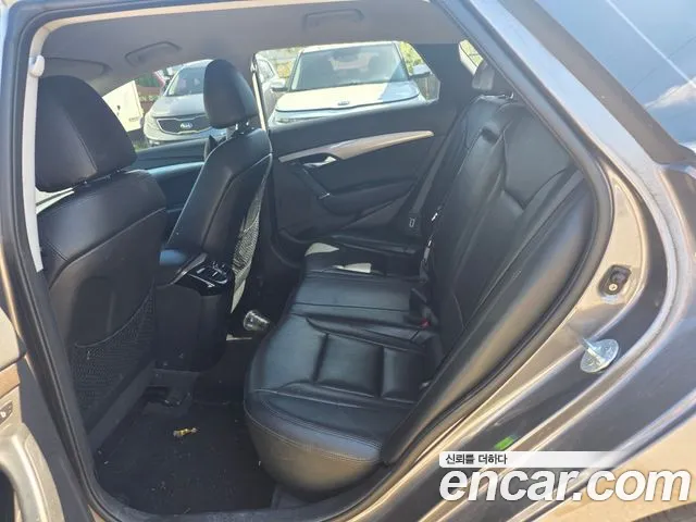 Hyundai i40 2013 thumb 7