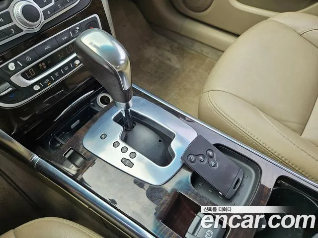 Renault-KoreaSamsung SM5 2011 thumb 6