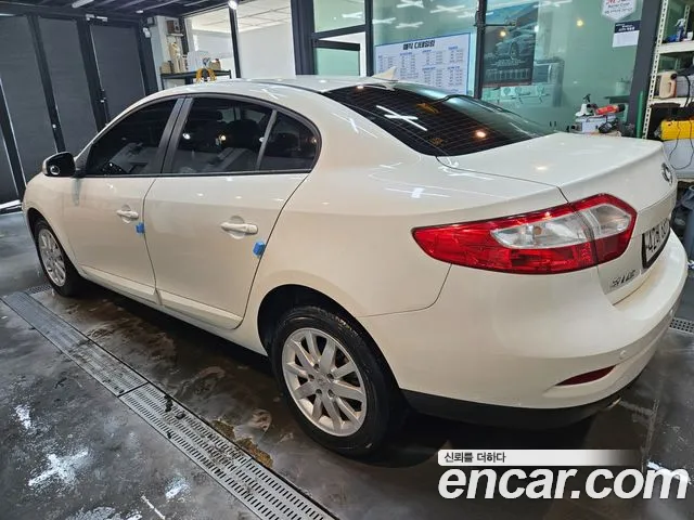 Renault-KoreaSamsung Fluence 2010 thumb 6