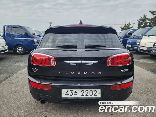 MINI Clubman 2018 thumb 4