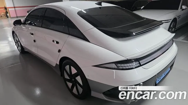 Hyundai IONIQ 6 2024 thumb 2