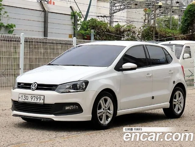 Volkswagen Polo 2013 thumb 2