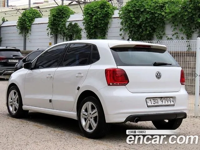 Volkswagen Polo 2013 thumb 3