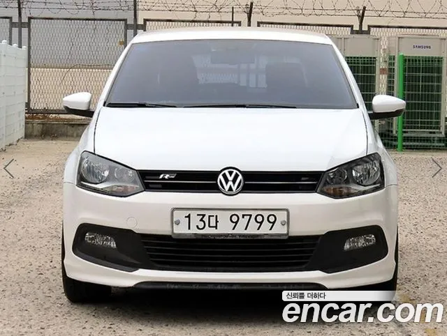 Volkswagen Polo 2013 thumb 9