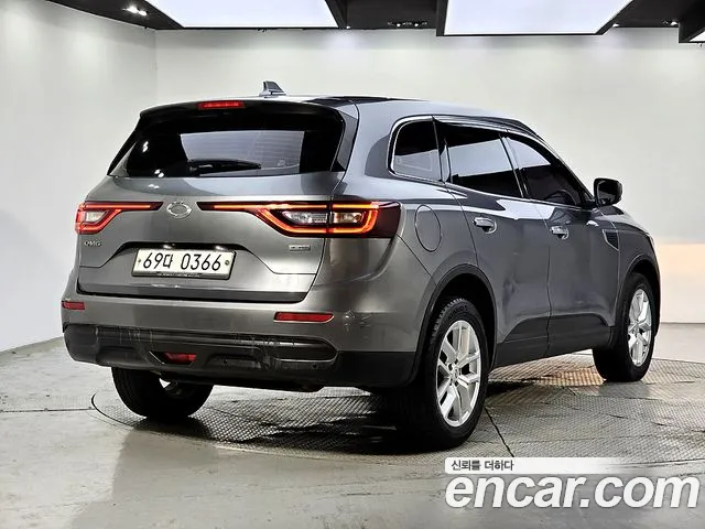 Renault-KoreaSamsung Koleos 2016 thumb 2