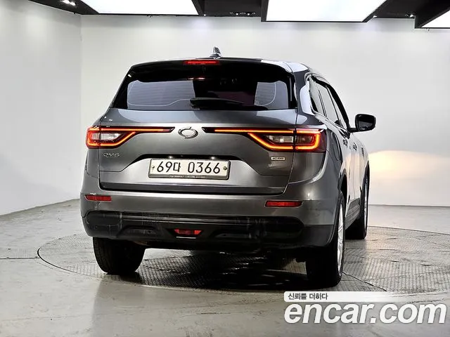 Renault-KoreaSamsung Koleos 2016 thumb 4