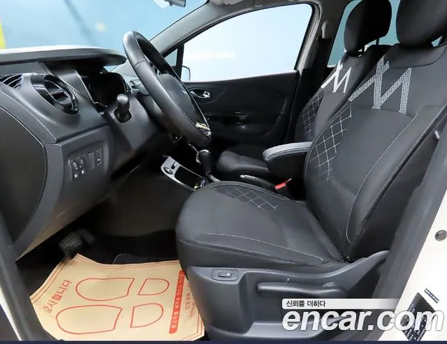 Renault-KoreaSamsung Captur 2014 thumb 6