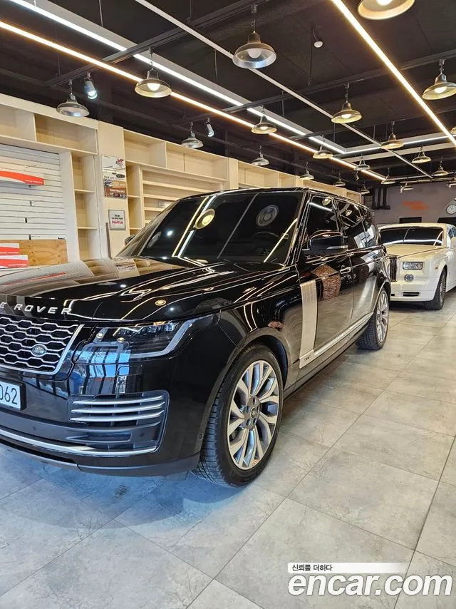 Land Rover Range Rover 2020 thumb 2