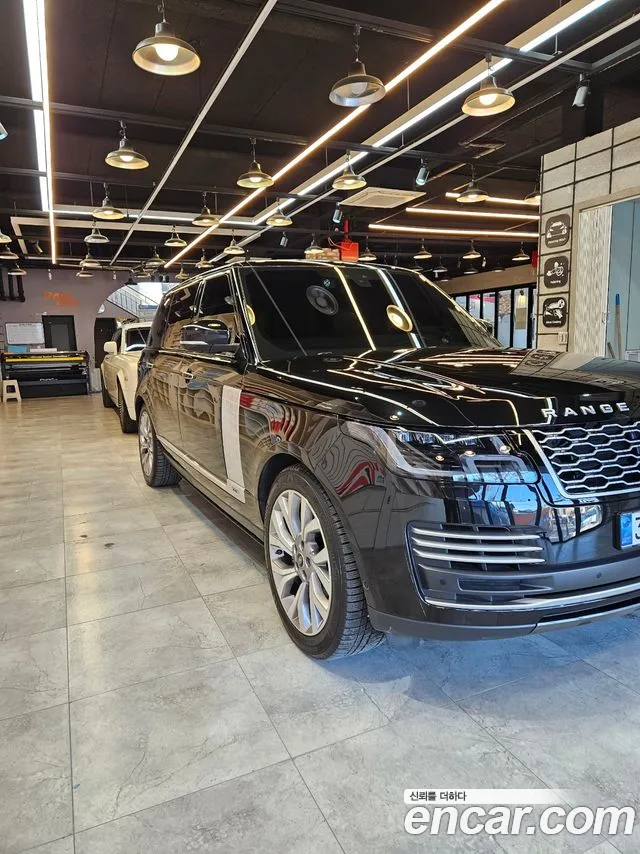 Land Rover Range Rover 2020 thumb 3