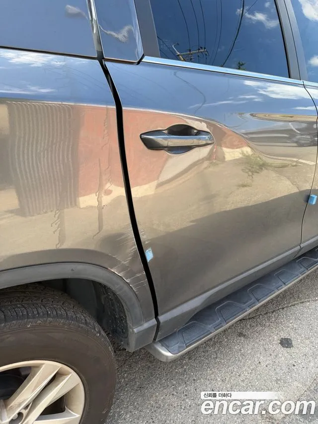 KG_Mobility_Ssangyong Rexton 2018 thumb 2