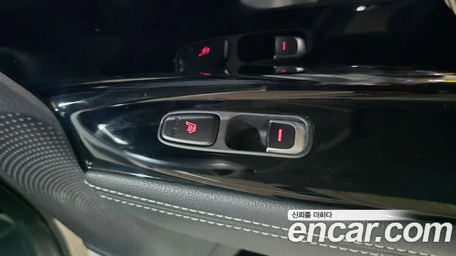 Kia Niro 2019 thumb 2