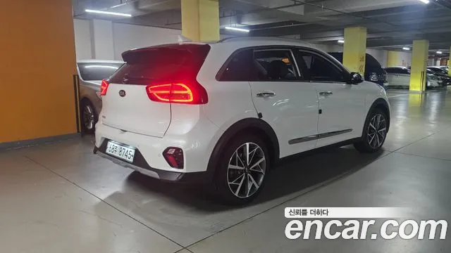 Kia Niro 2019 thumb 11