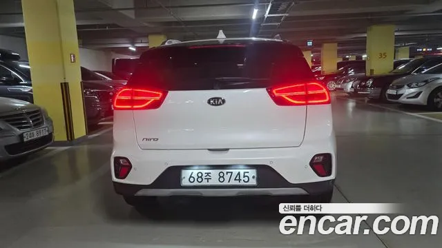 Kia Niro 2019 thumb 12